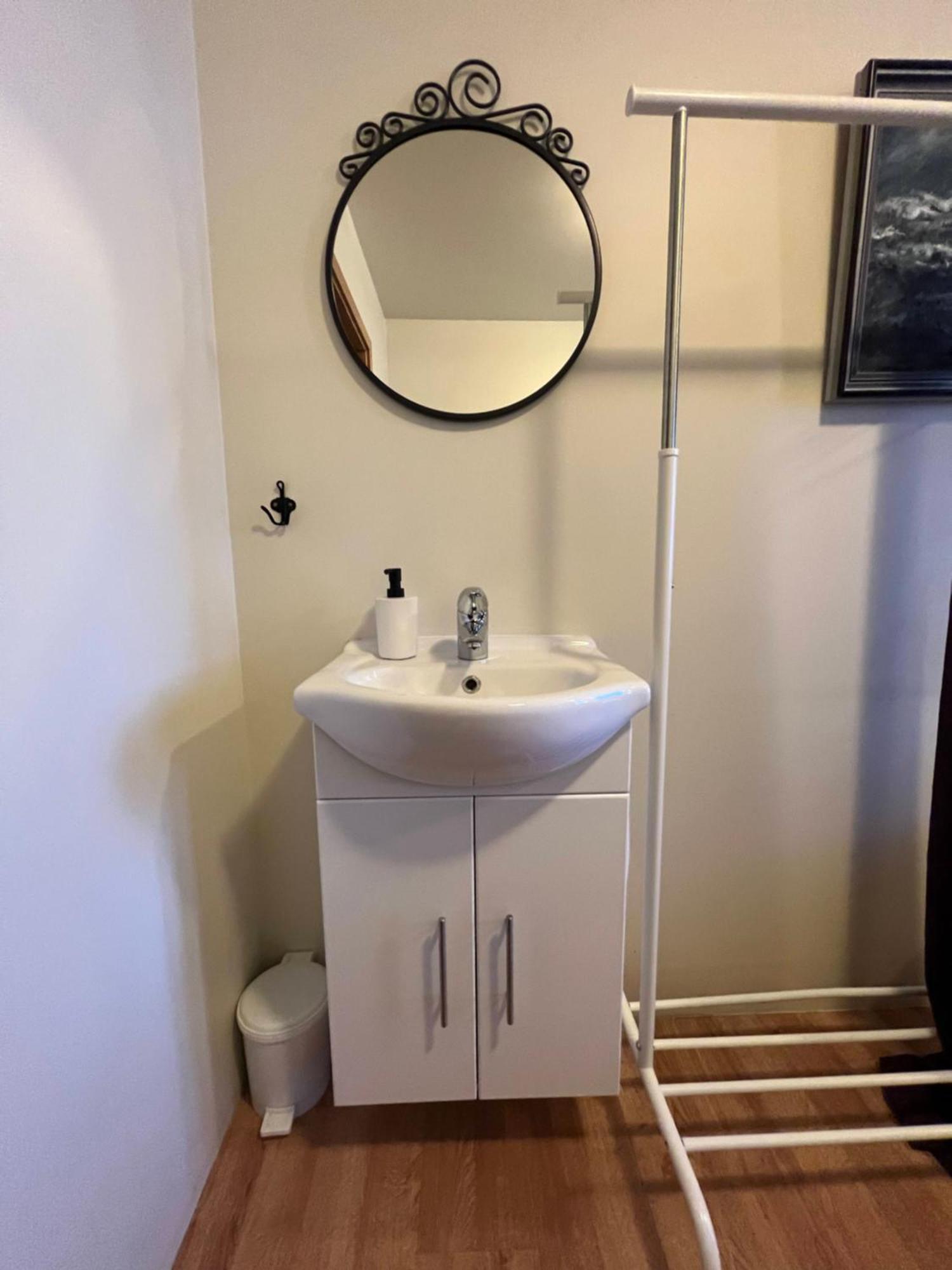 Fisherinn Guesthouse Stokkseyri Bagian luar foto