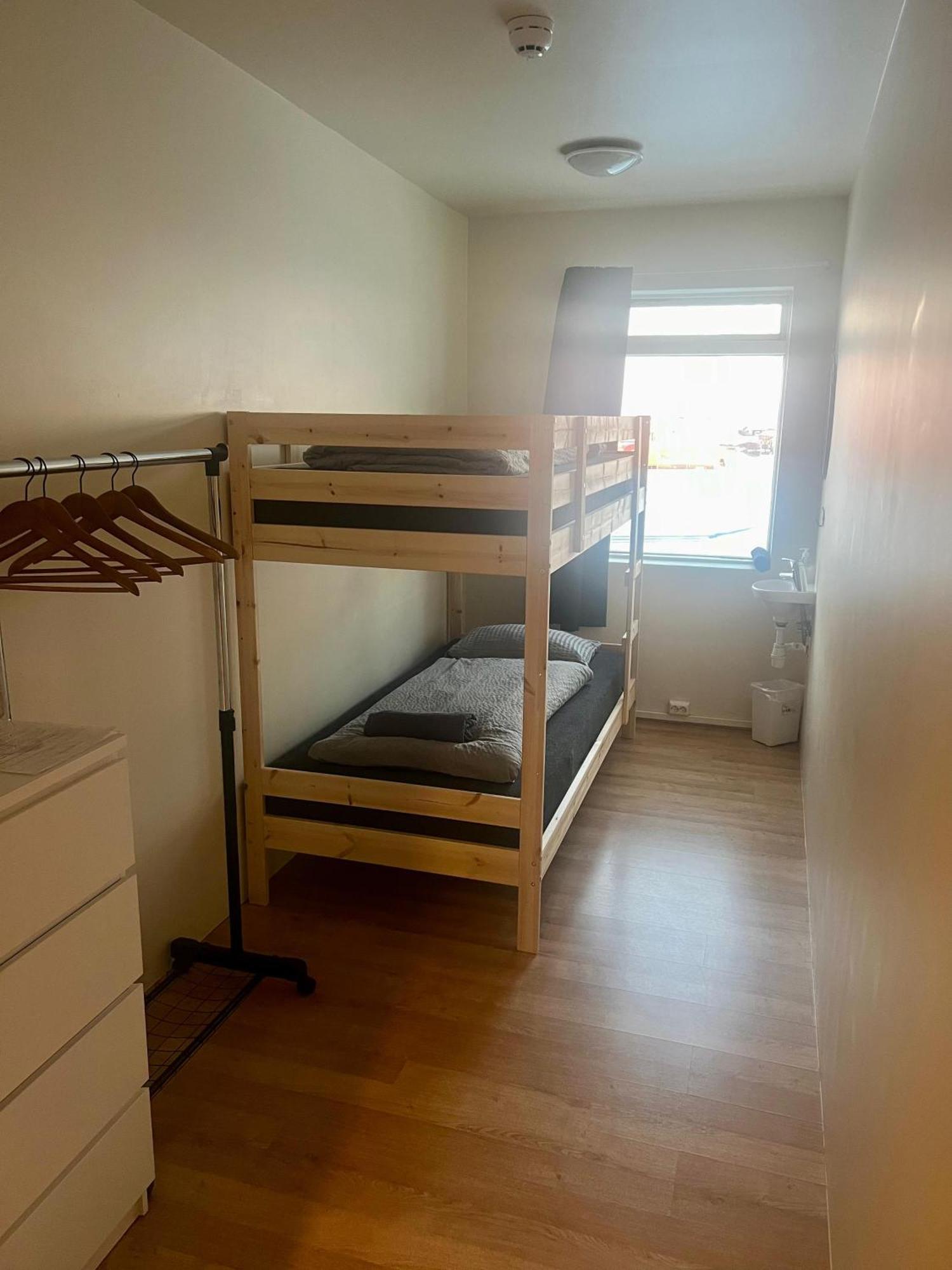 Fisherinn Guesthouse Stokkseyri Bagian luar foto