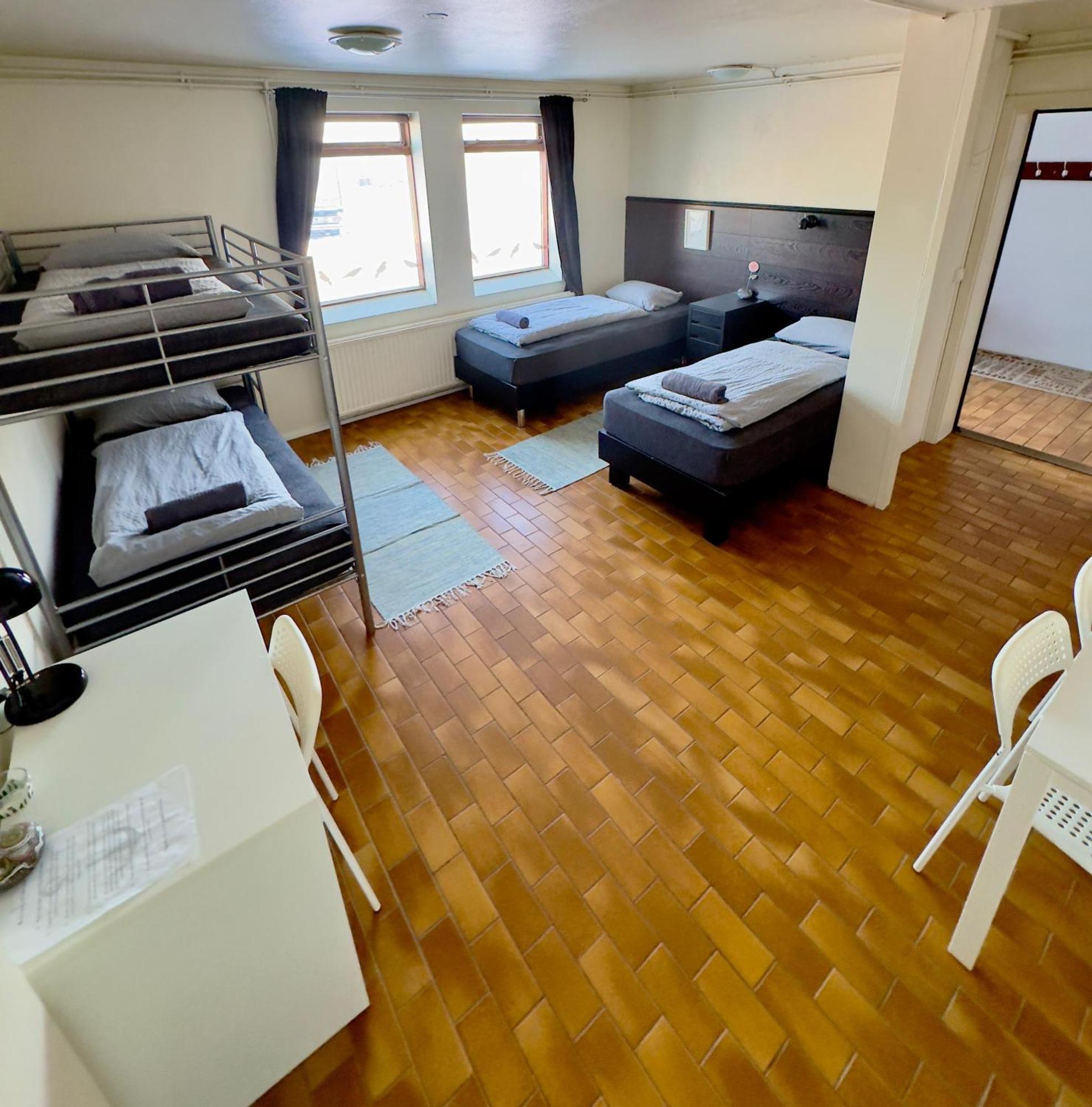 Fisherinn Guesthouse Stokkseyri Bagian luar foto